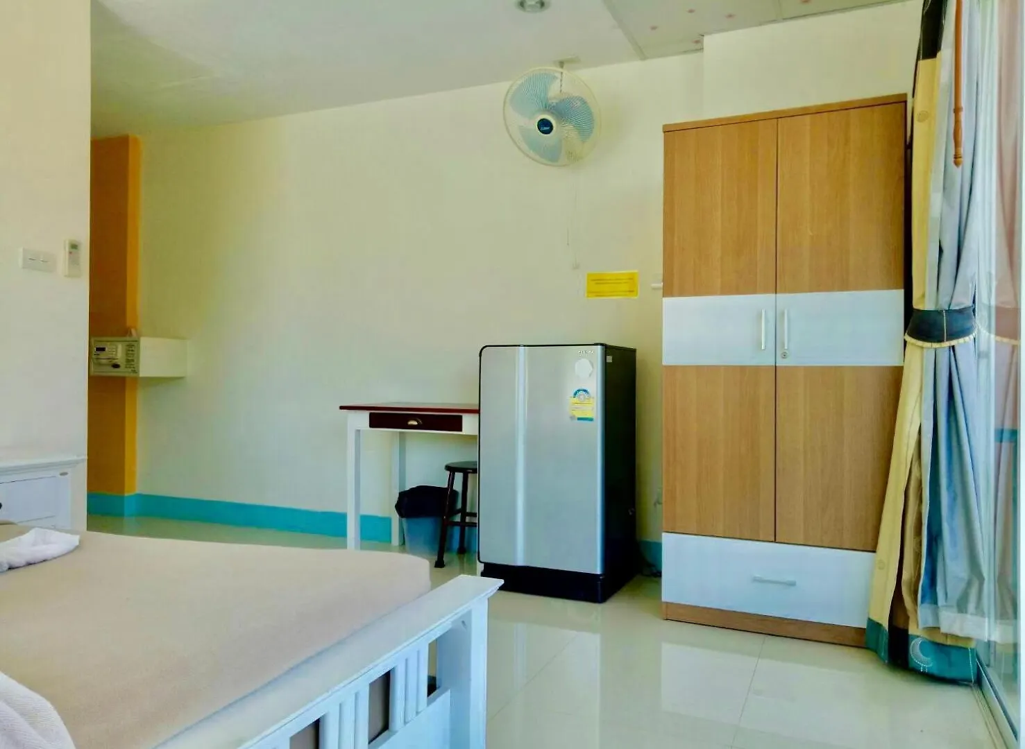 J Apartment Ao Nang Aparthotel